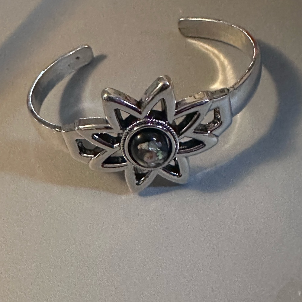 Paparazzi Silver Starburst Cuff Bracelet